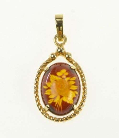 14K Yellow Gold Vintage Ornate Carved Rose Flower Glass Pendant