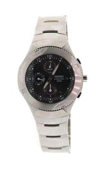 Seiko SND075 Mens Watch Stainless Steel Chronograph Black Dial