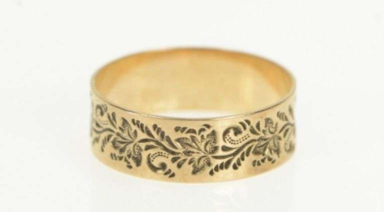 10K Yellow Gold 6.4mm Victorian Scroll Pattern Wedding Band Ring