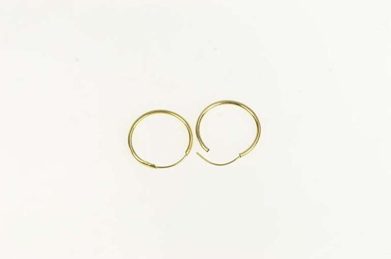 14K Yellow Gold 13.7mm Round Classic Vintage Simple Hoop Earrings