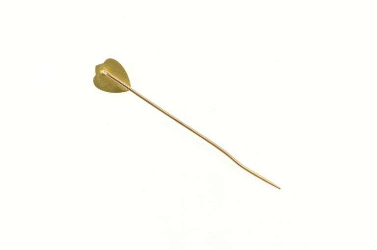 14K Yellow Gold Pear Carnelian Tear Drop Cabochon Stick Pin