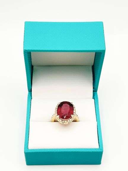 14KT SOLID GOLD, RUBY, & DIAMOND RING