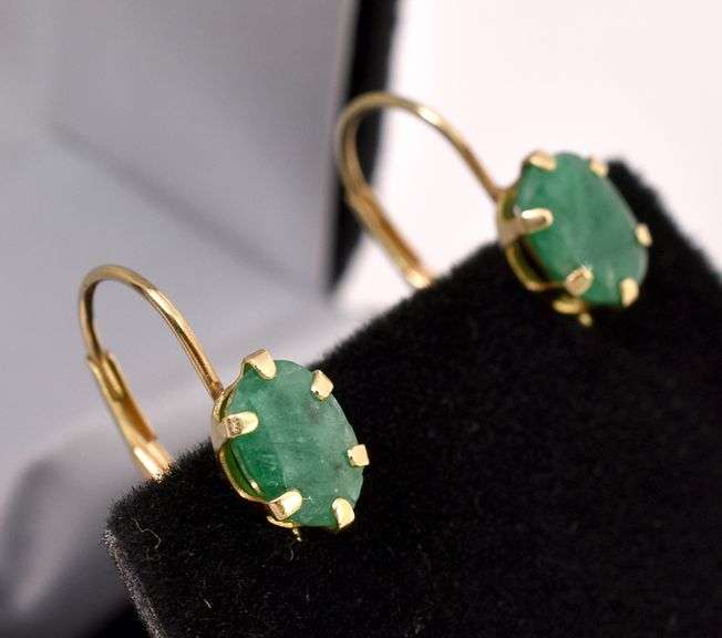 Beautiful Emerald Earrings In 14K Yellow Gold