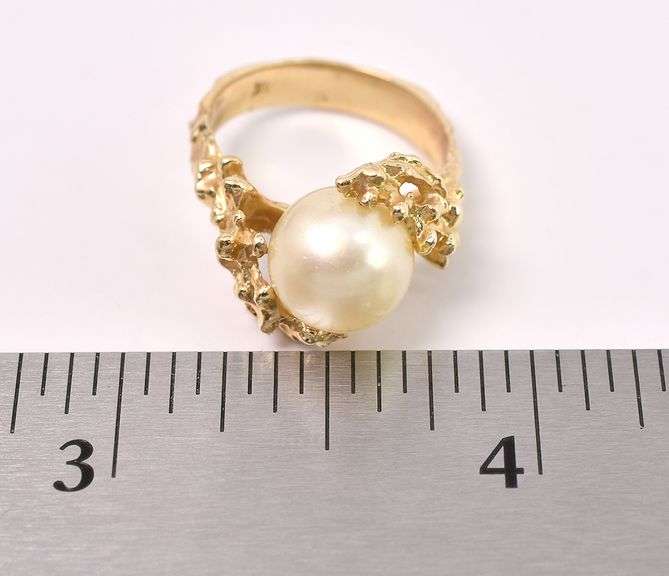 Lofty Pearl Ring In 14K Yellow Gold