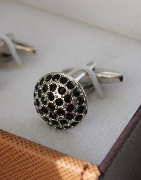 Handsome Pair Cufflinks By Carelli
