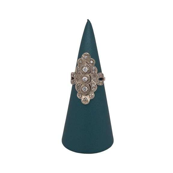 14K ROSE GOLD RING WITH CUBIC ZIRCONIA STONES
