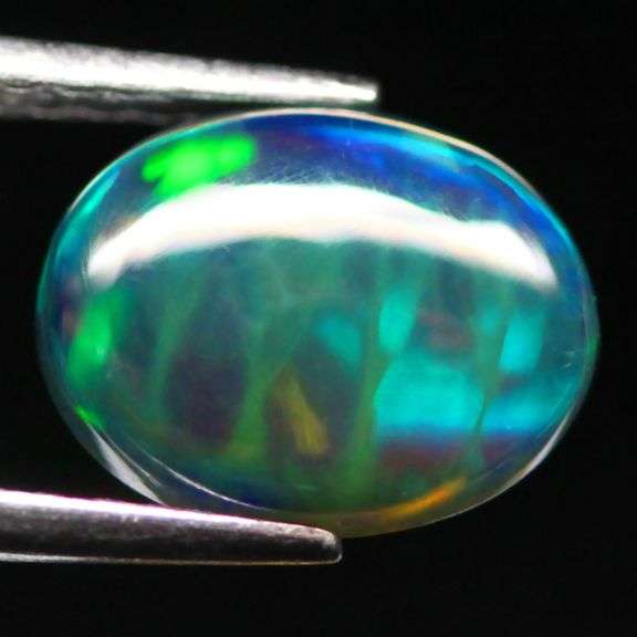 Glistening 1.43ct Welo Black Opal