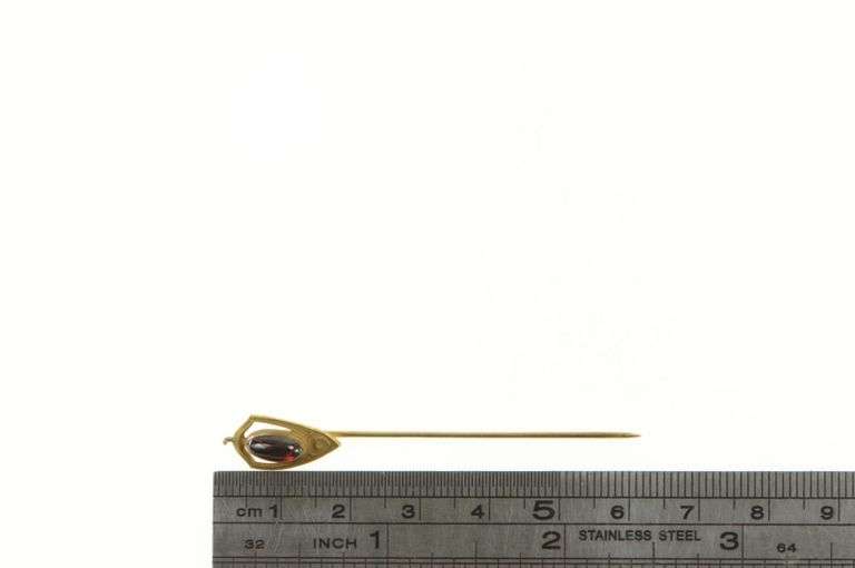14K Yellow Gold Garnet Oval Cabochon Art Nouveau Vintage Stick Pin