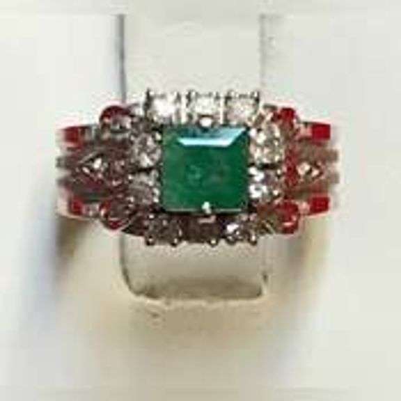 10K WHITE GOLD DIAMOND AND EMERALD SET