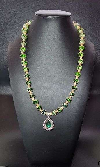 18 Kt White Gold Plated 49.5 Ctw Lab Emerald Necklace