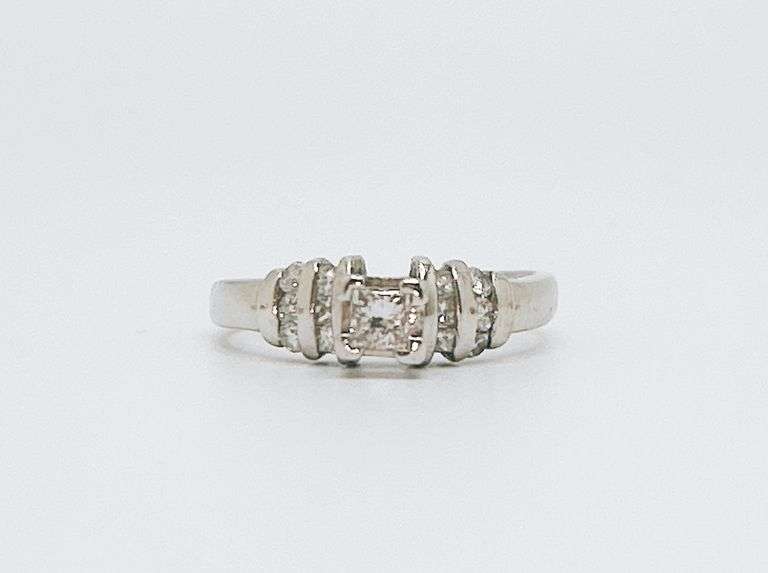 Platinum Diamond Ring
