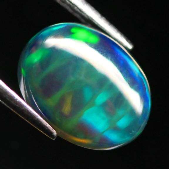 Glistening 1.43ct Welo Black Opal