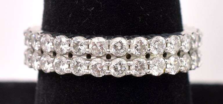 Sparkling Diamond Ring In 14K White Gold