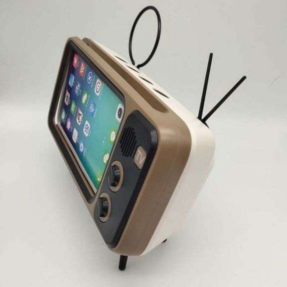 Retro TV Design Bluetooth Speaker