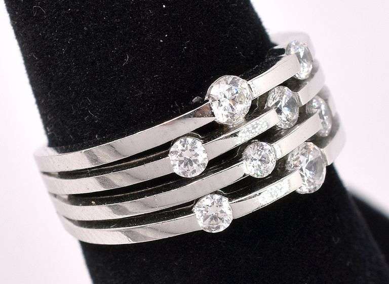 Cute CZ Ring In Sterling Silver