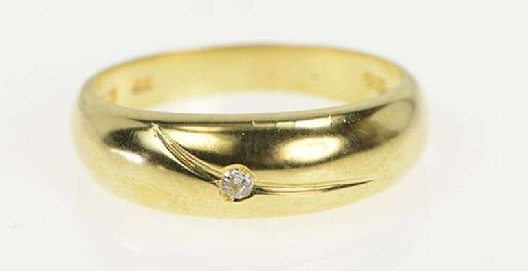 14K Yellow Gold Domed Diamond Wavy Design Vintage Band Ring