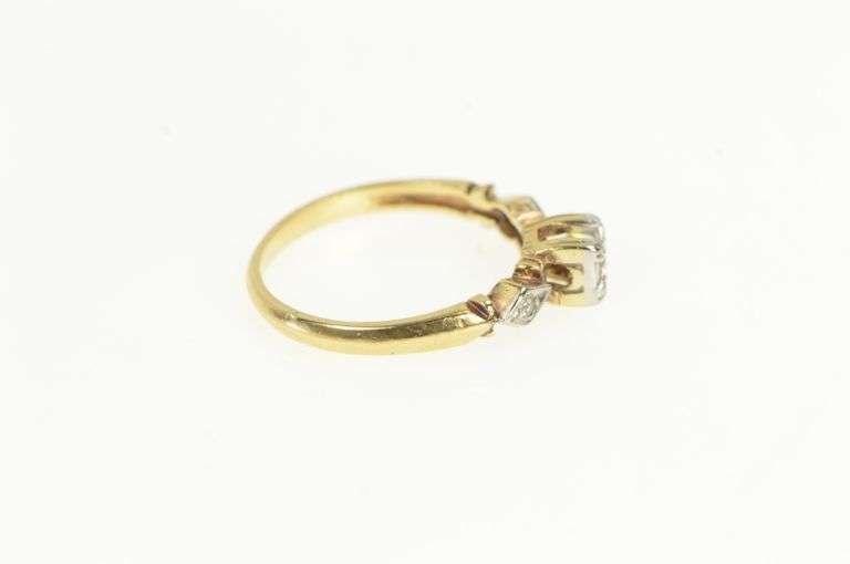 14K Yellow Gold 1940's Diamond Classic Promise Engagement Ring