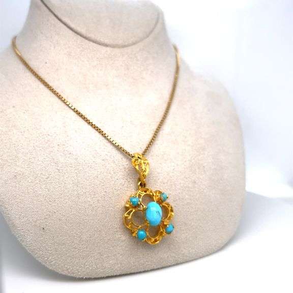 VINTAGE 18K YELLOW GOLD PENDANT WITH TURQUOISE