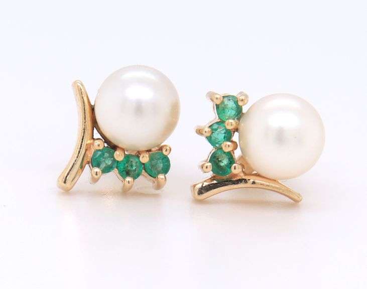 Fabulous Yellow Gold Pearl and Emerald Stud Earrings