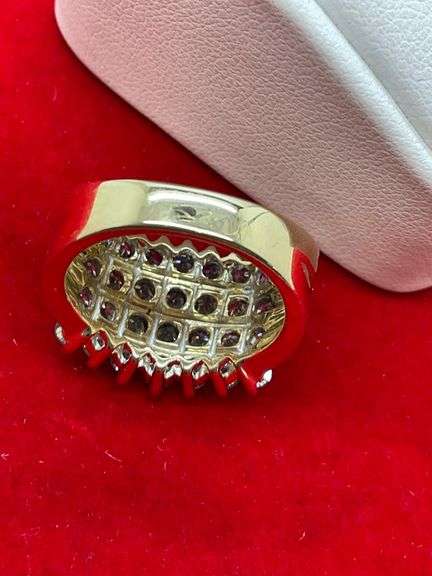 CERTIFIED BRAND NEW 14K GOLD AND DIAMOND CLUSTER RING.