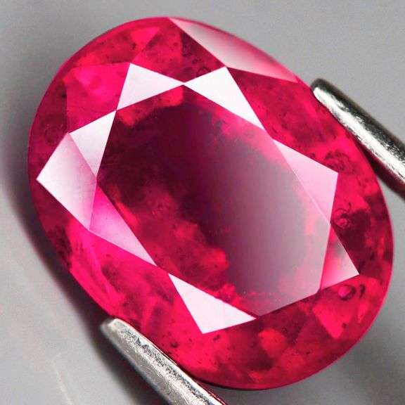 Vivid! 3.34ct top imperial red Ruby center stone