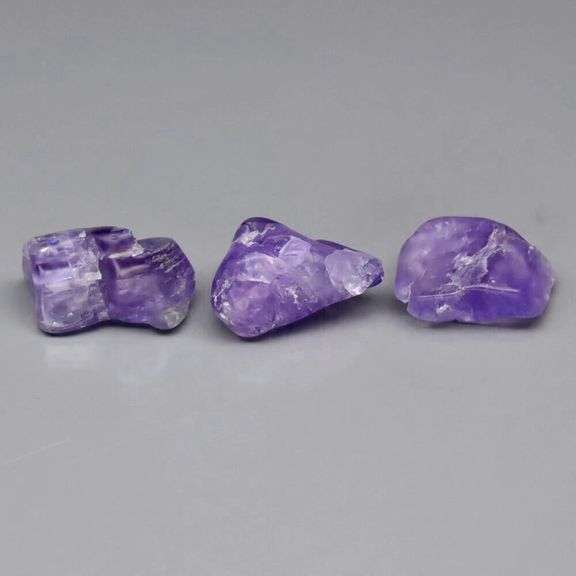 Stunning 14.86ct rich blue violet uncut Tanzanite set