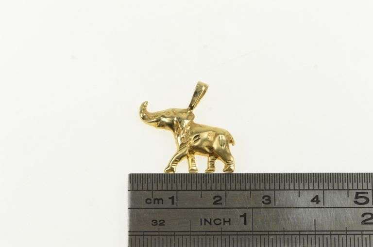 14K Yellow Gold Diamond Cut Elephant Strength Patience Charm/Pendant