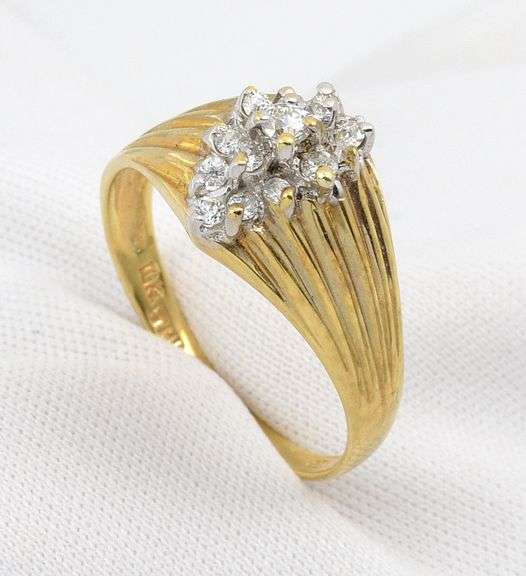 Pleasing Diamond Cluster Ring