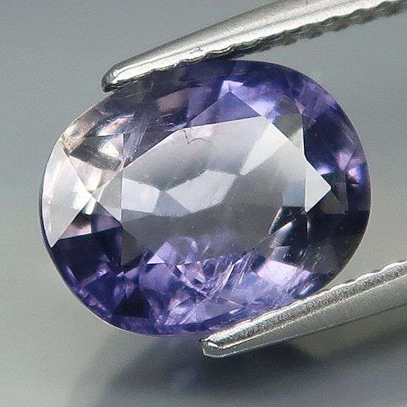 Fantastic 2.42ct bi-color untreated Iolite