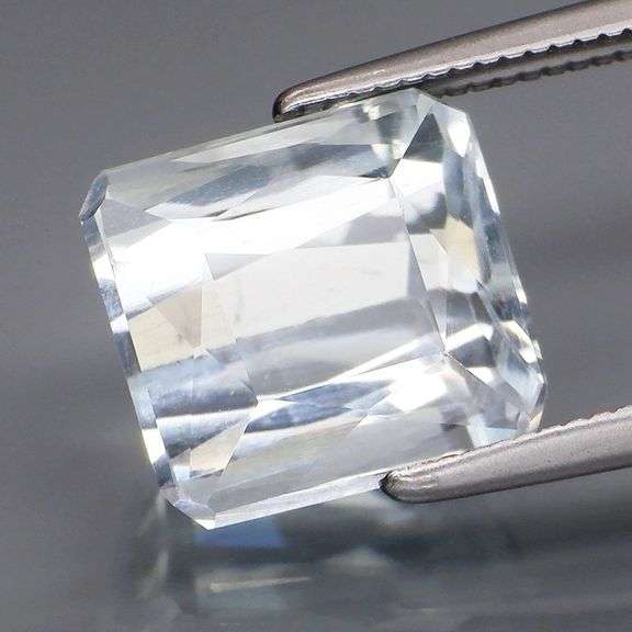 High Fire 3.99ct unheated platinum Beryl