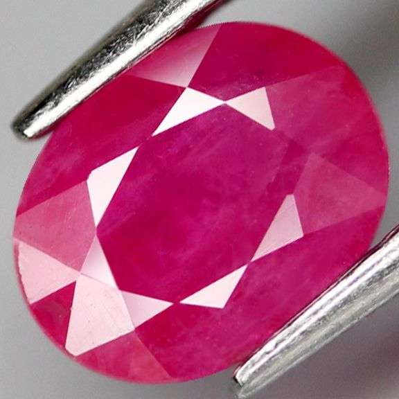 Stunning violet red 1.75ct Winza Ruby