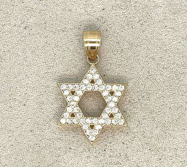 14K YELLOW GOLD SPARKLING STAR PENDANT NECKLACE