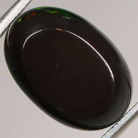 Glistening 4.72ct Welo Black Opal