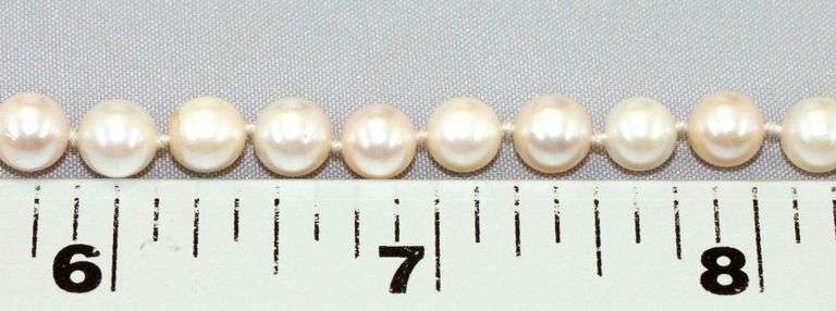 Glowing Japanese Pearl Necklace