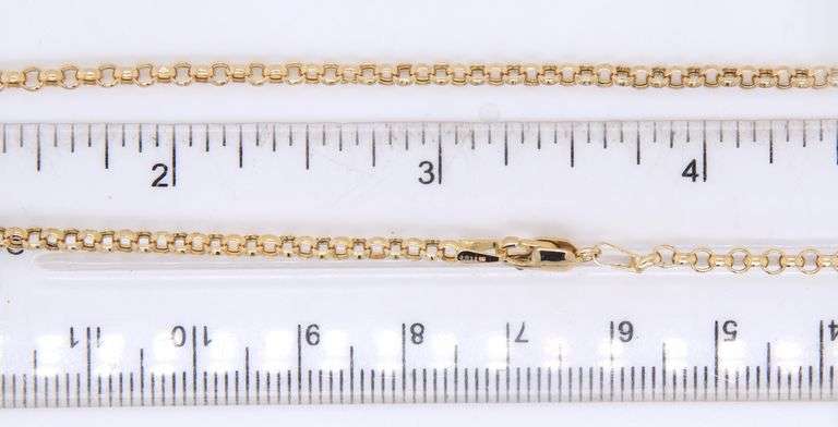 Powerful Yellow Gold Rolo Link Chain Necklace
