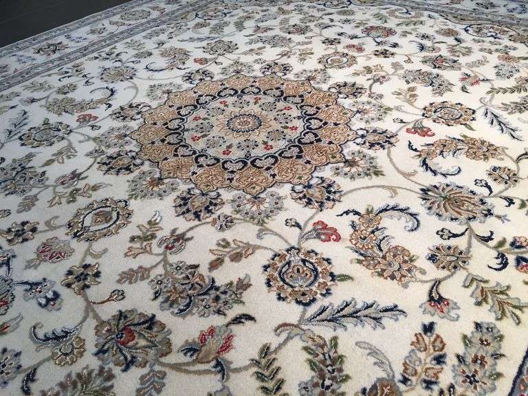 Silk & Wool Persian Nain Rug 9x12
