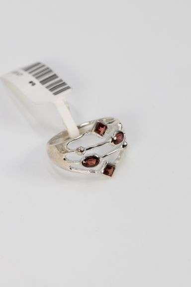 Sterling Silver Natural Garnet Gemstone Ring Size 6