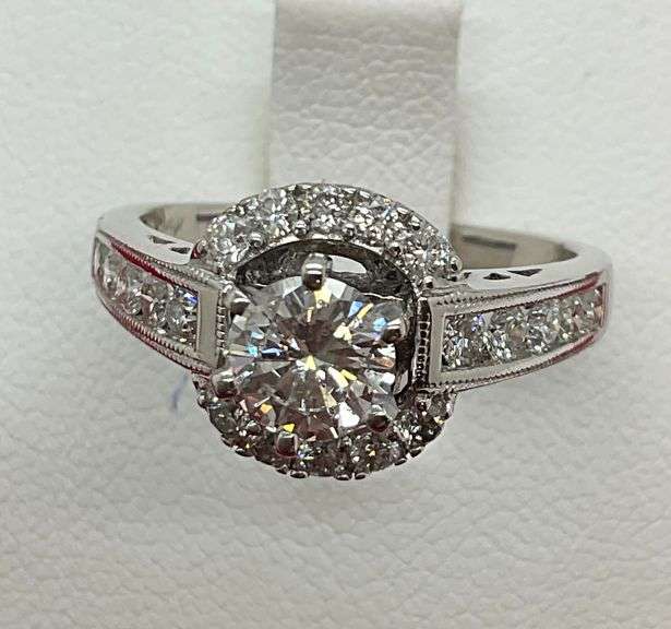 CERTIFIED LADIES 18K WHITE GOLD AND DIAMOND RING