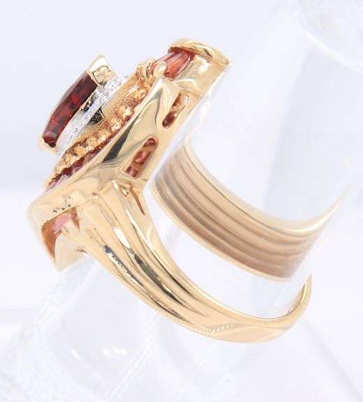 Attractive Marquoise Garnet and Bagget Diamond Ring