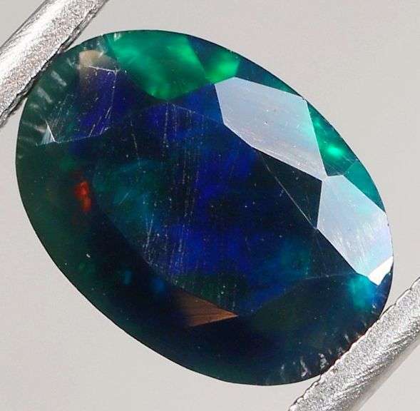 Eye catching 1.02ct floral patterned Black Opal