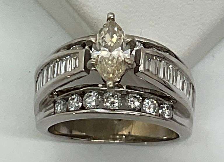 14K WHITE GOLD AND DIAMOND ENGAGEMENT RING WITH OVER 2.00 CARATS OF DIAMONDS.