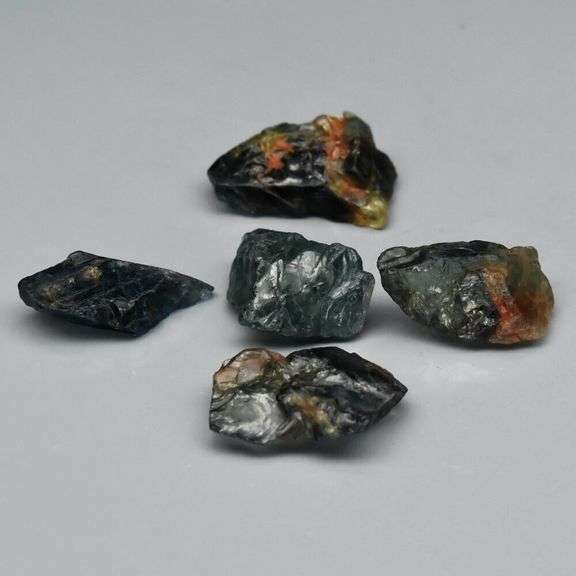 Collectors 5pc. 15.51ct unheated uncut Sapphire set