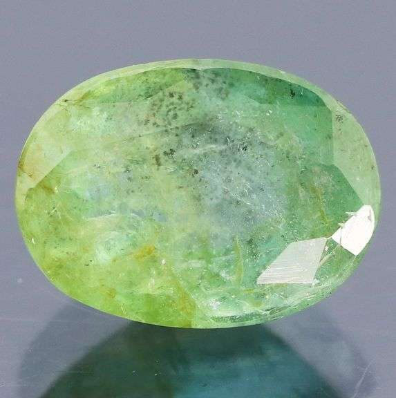 Awesome looking 3.95ct natural Zambian Emerald