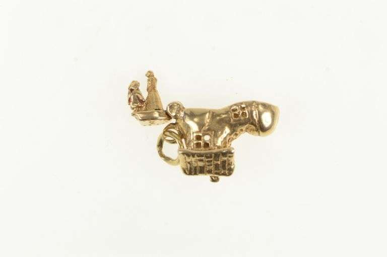 14K Yellow Gold 3D Old Lady Lived in Shoe Nursery Rhyme Charm/Pendant