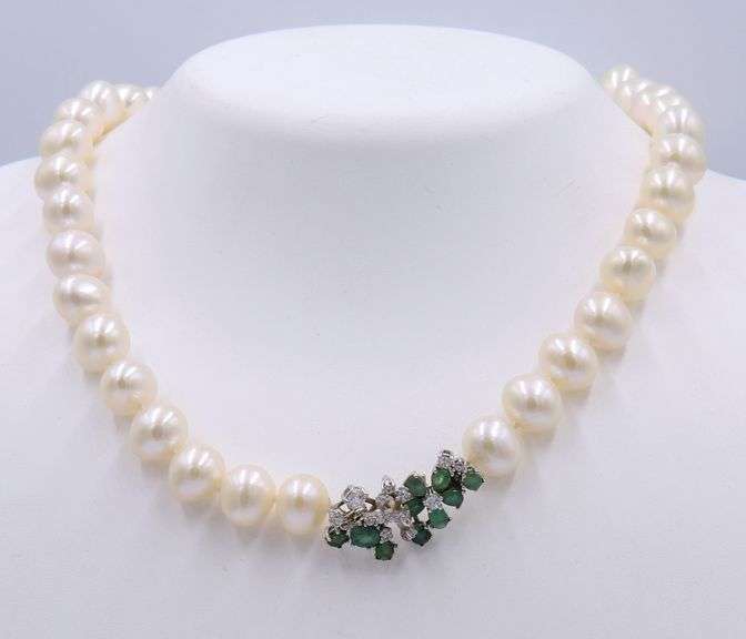 Pearl Necklace with Sterling Silver and Green Cubic Zirconia Clasp
