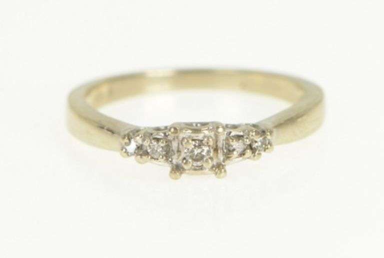 10K White Gold Classic Vintage Diamond Promise Engagement Ring