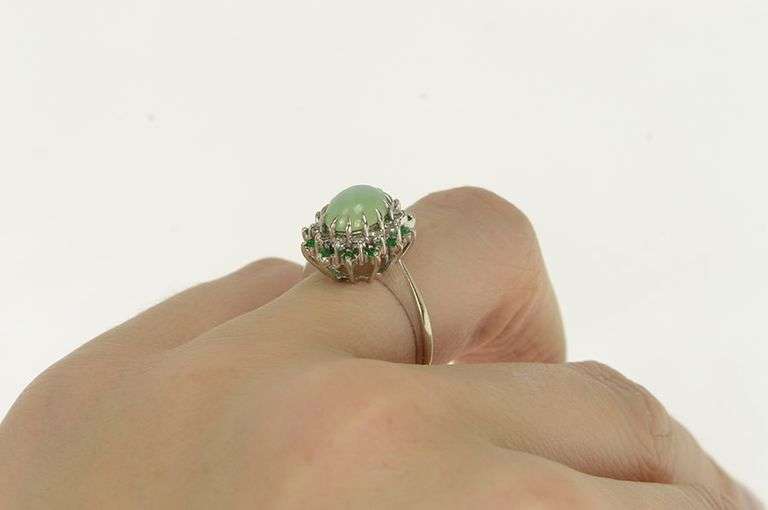 14K White Gold 2.80 Ctw Syn. Star Sapphire Diamond Emerald Ring