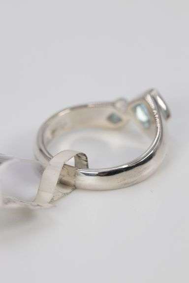 Sterling Silver Natural Blue Topaz Gemstone Ring Size 7