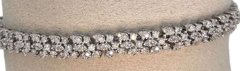 14K WHITE GOLD BRACELET WITH DIAMONDS