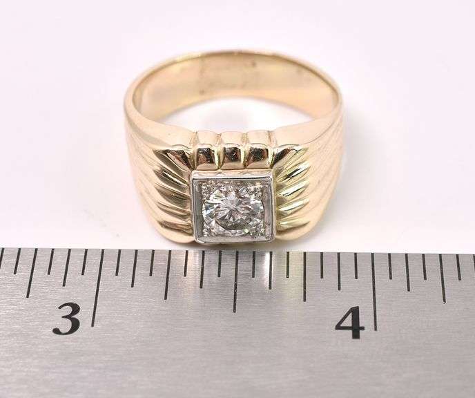 Handsome Diamond Ring In Yellow Gold